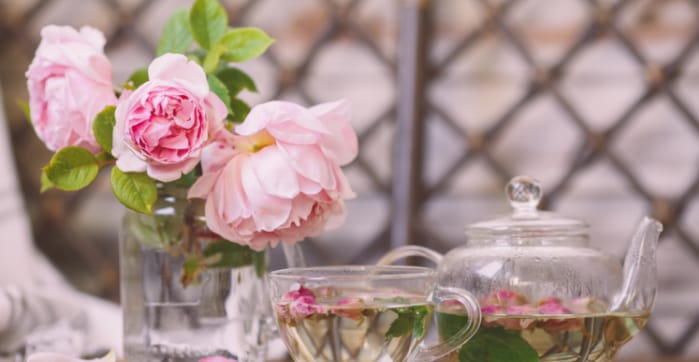 bí quyết khỏe đẹp mỗi ngày với trà hoa hồng